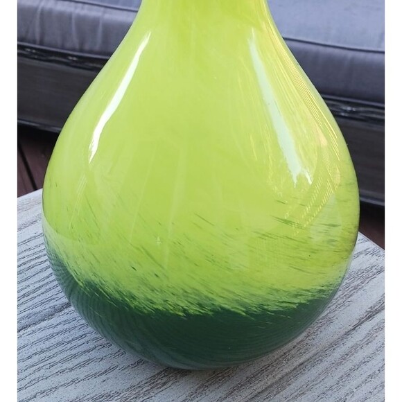 Vintage Murano Style Art Glass Shades Of Green Swirled Decorative Bud Vase 10" H - Picture 4 of 6